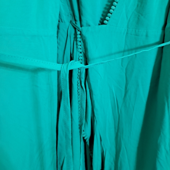 Lulu’s Green Wrap Midi Dress Small - Picture 5 of 12